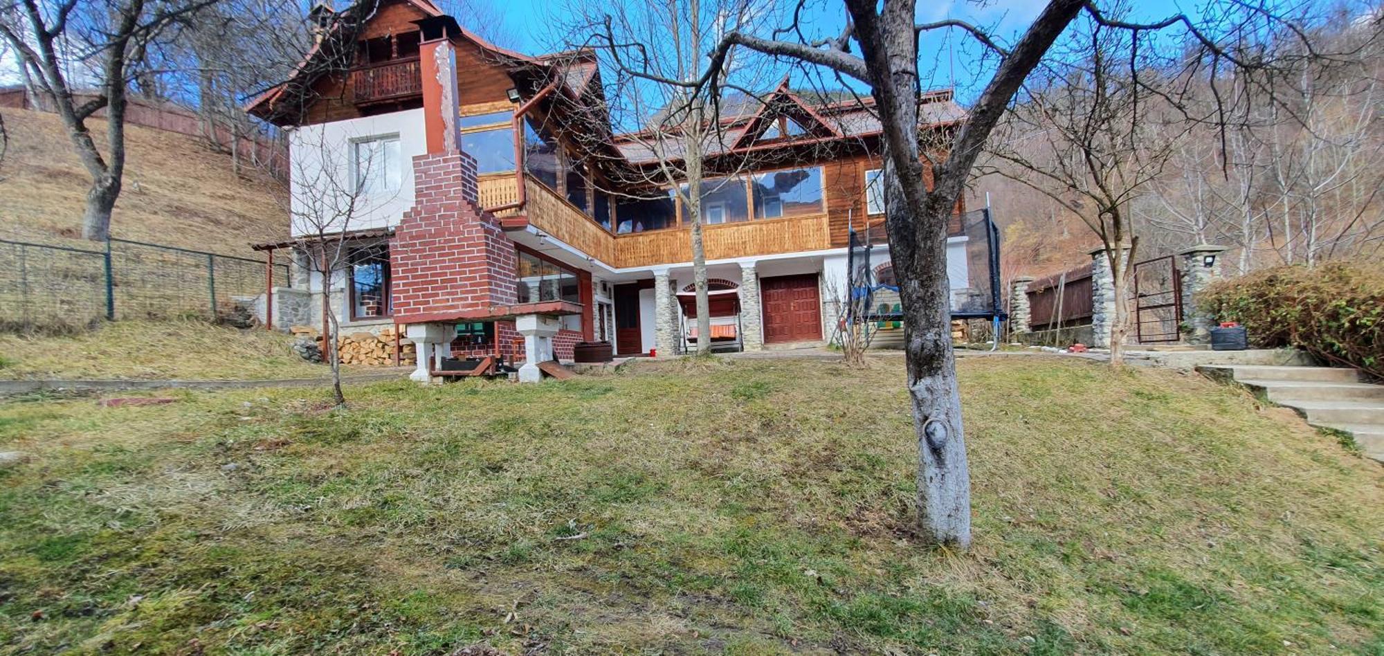 브레조이 Casa Colt De Rai 빌라 외부 사진